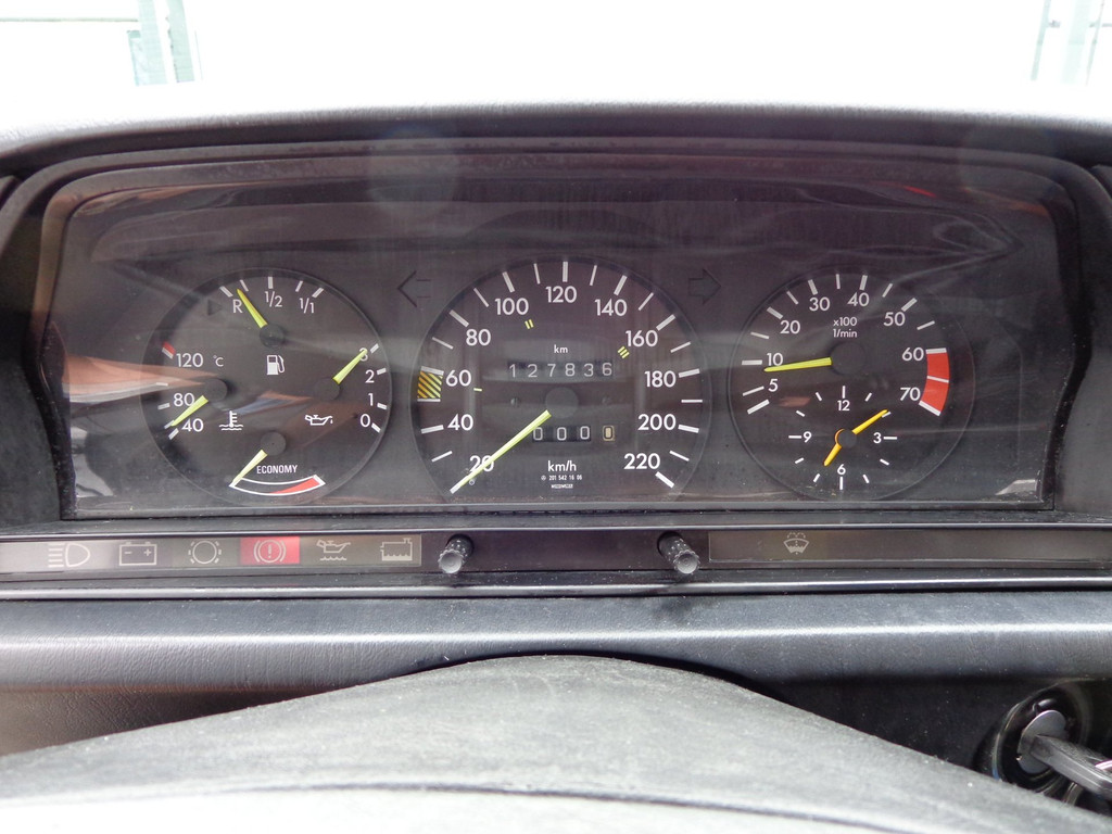 54101607-11.jpg